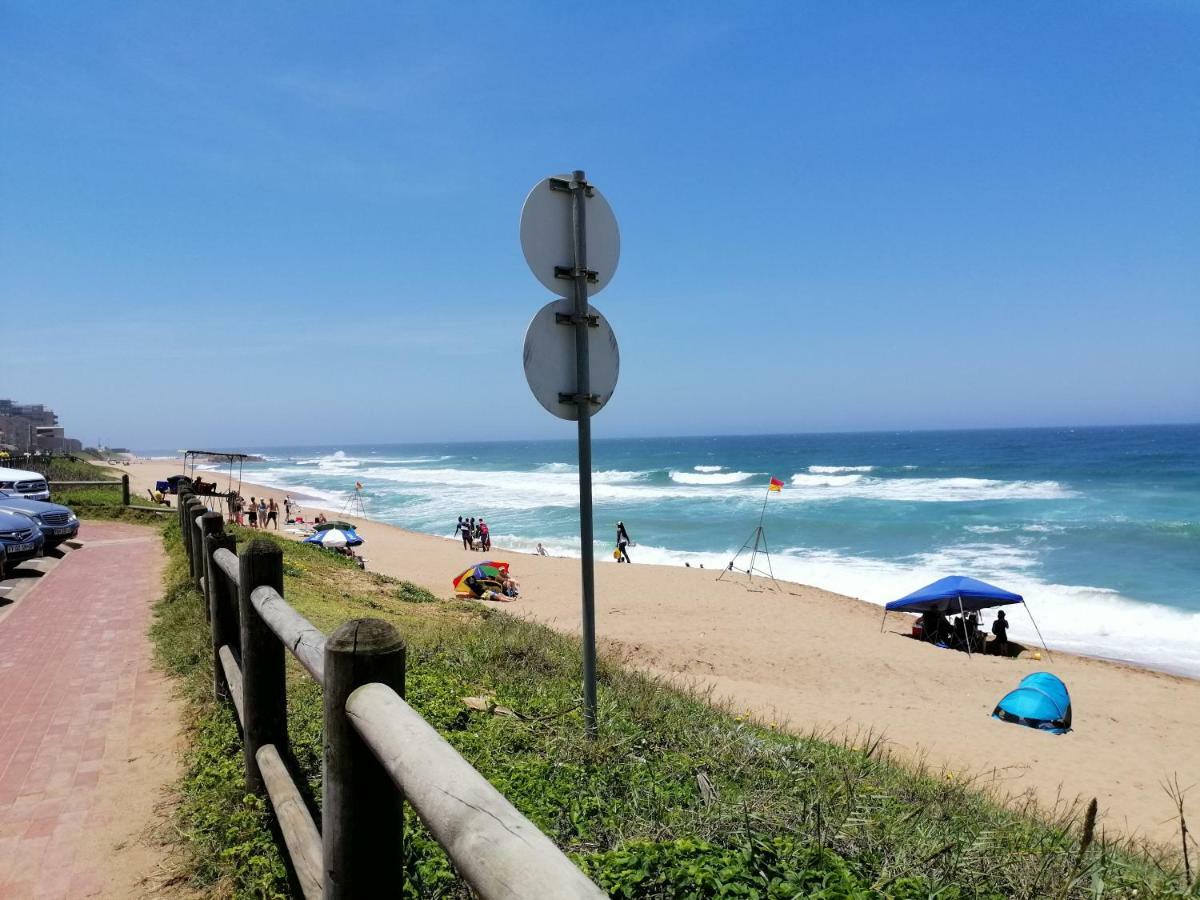 North Beach Road Umdloti Exterior photo
